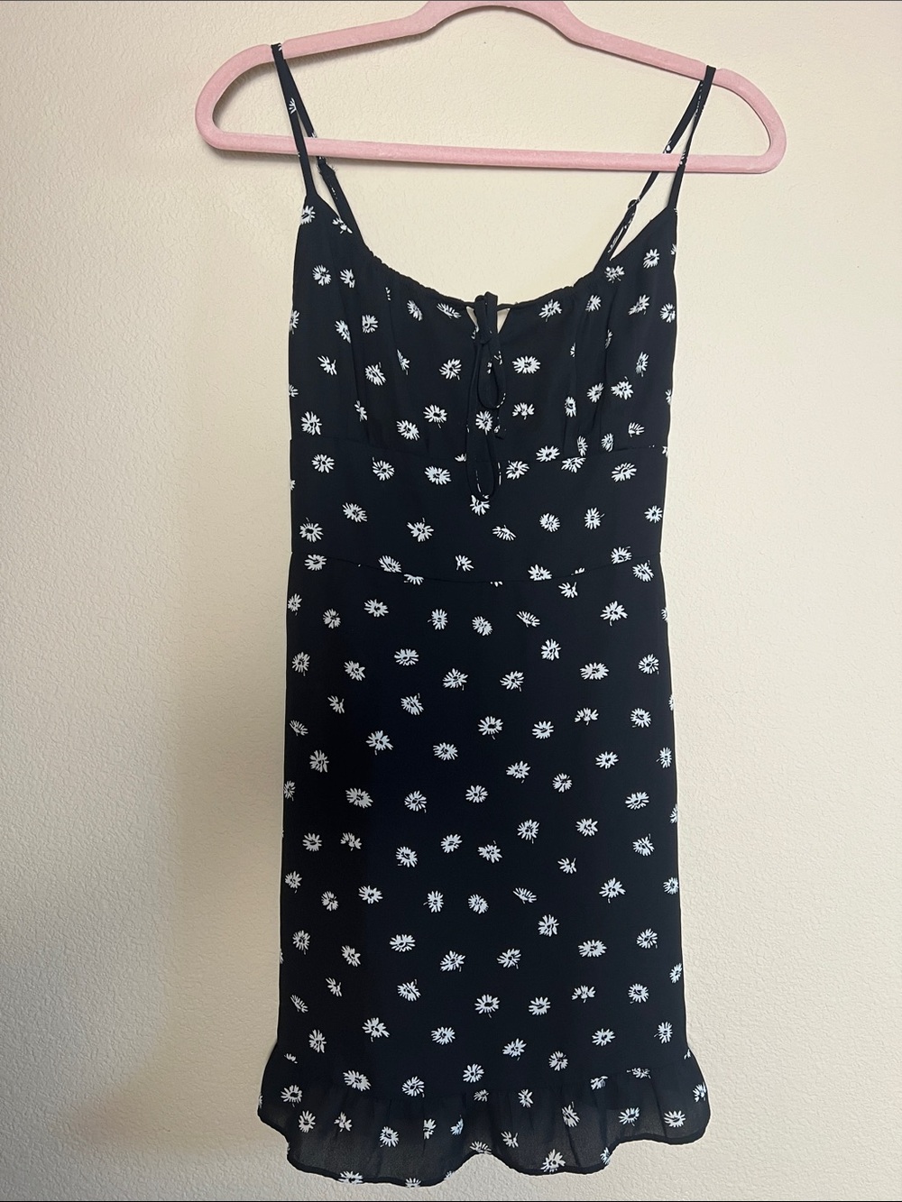 Abercrombie & Fitch Black Daisy Print Spaghetti Strap Dress Ruffle Hem XS